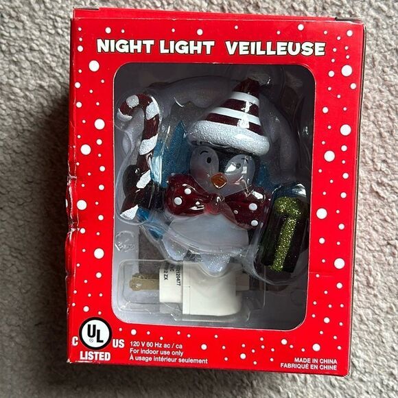 Night Light Penguin Wall In Door Plug Veilleuse! - Picture 3 of 8